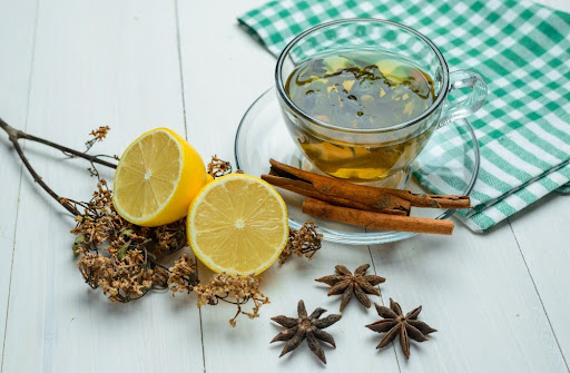 Best Time to Drink Herbal Lemon Tea