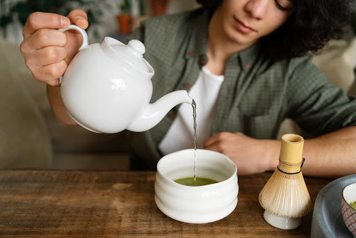 How to Build a Daily Herbal Green Tea Habit